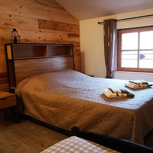https://agrable-maison-de-castellane.fr-provencehotel.com