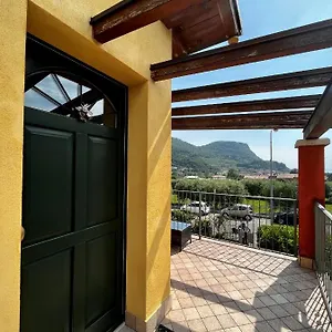 https://apartment-rosella-garda.hotelinveneto.com